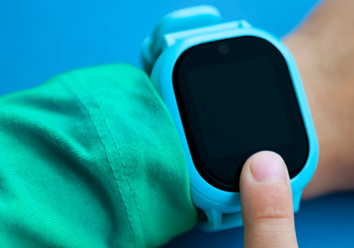 Exploring Wearable Technology: Smartwatches and Fitness Trackers for Teens